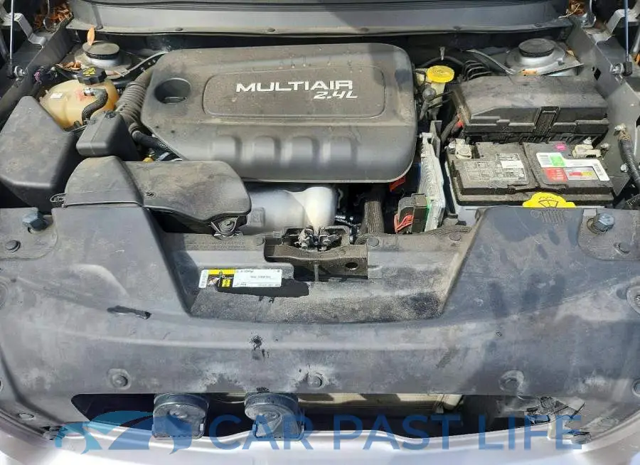 1C4PJLCB3HW604077# 12