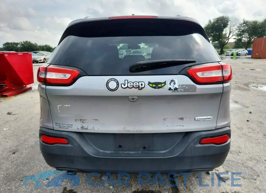 1C4PJLCB3HW604077# 6