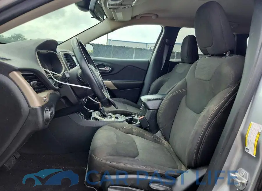1C4PJLCB3HW604077# 7