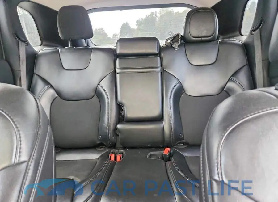 1C4PJLLX4KD289952# 10
