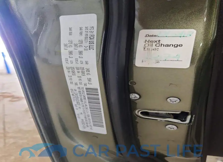 1C4PJMDX1KD166257# 14