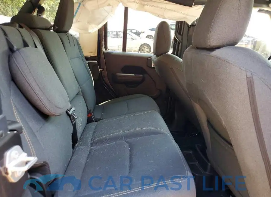 1C4RJXN62RW231468# 10