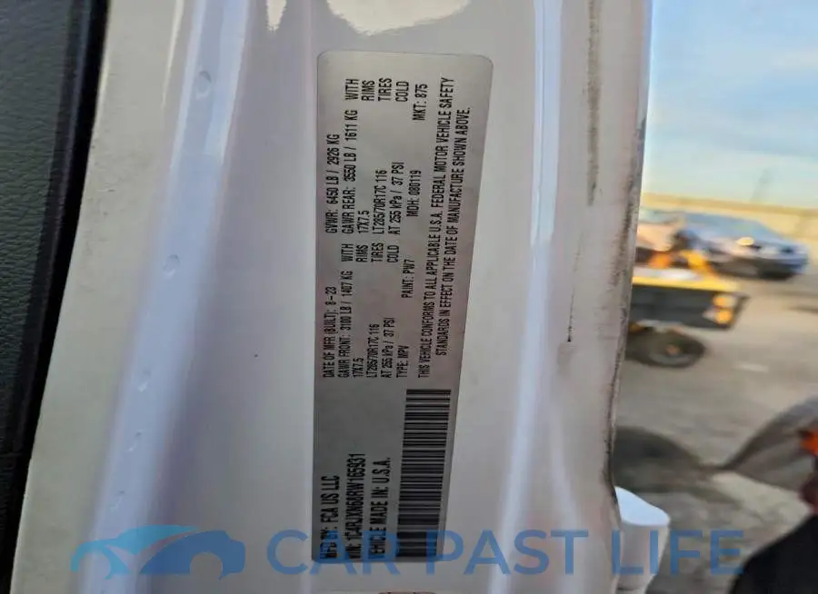 1C4RJXN68RW165931# 14