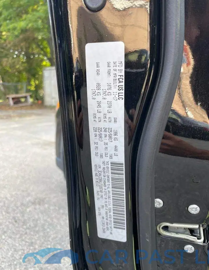 3C4NJCBB0JT228748# 10