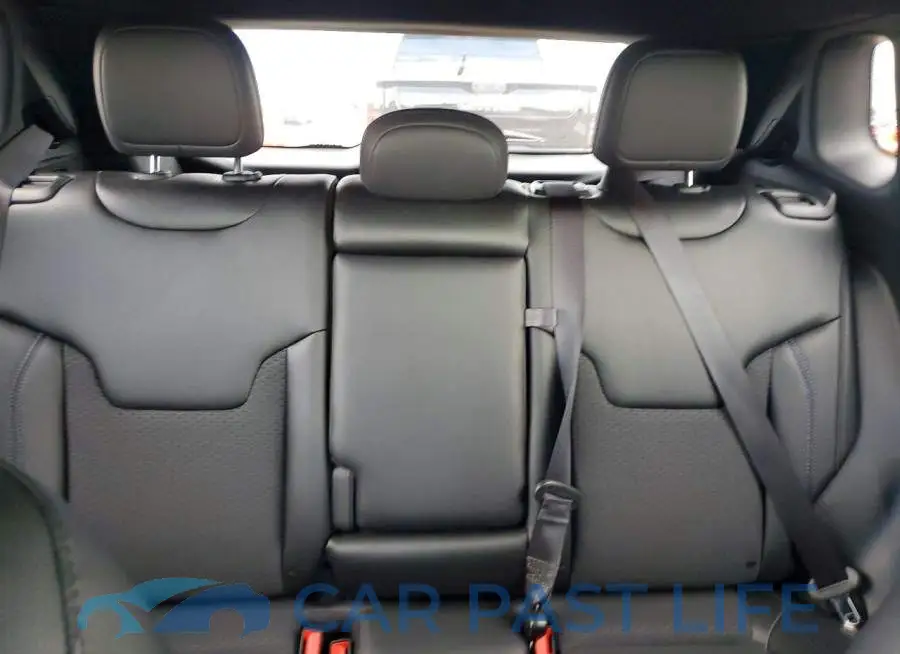 3C4NJDBN6RT120677# 10