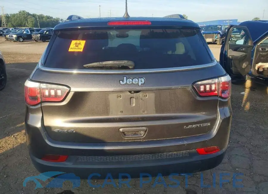 3C4NJDCB2KT843193# 6