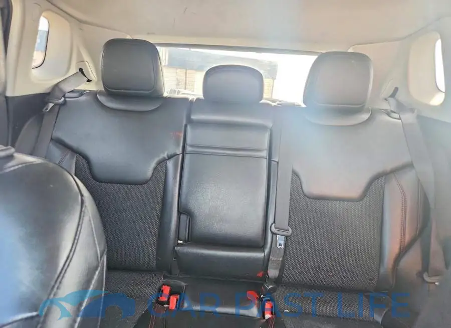 3C4NJDDB6KT619407# 10