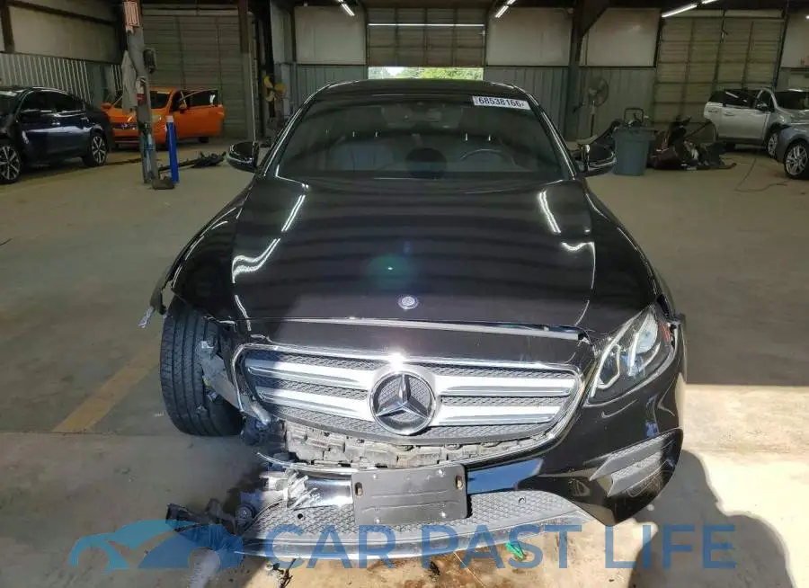 WDDZF4JB4HA185095# 5
