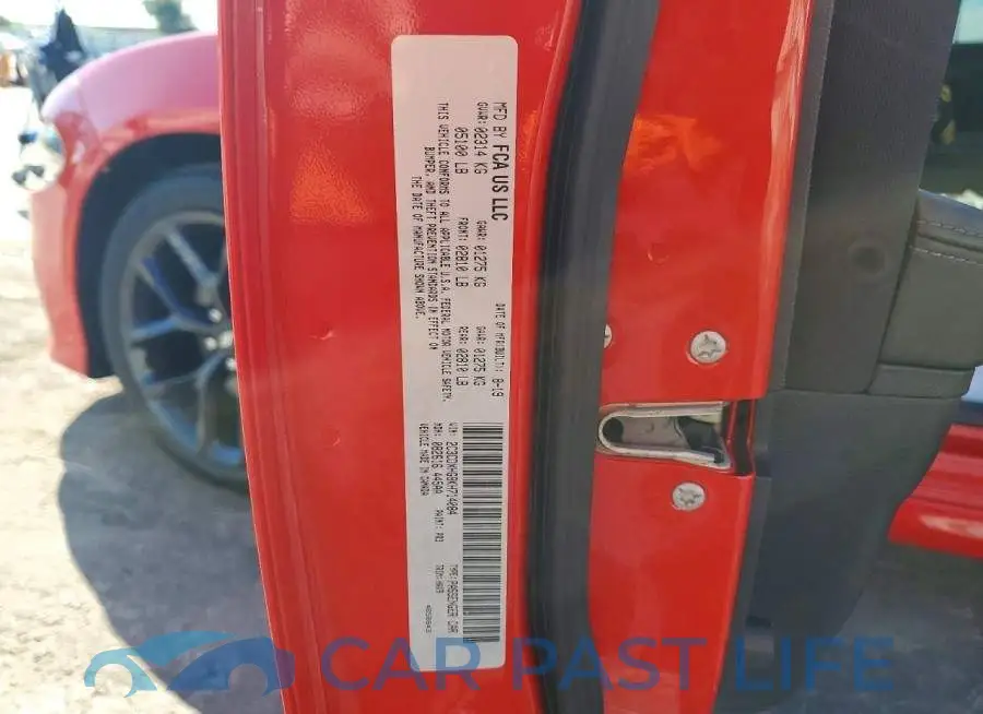 2C3CDXHG8KH714084# 12