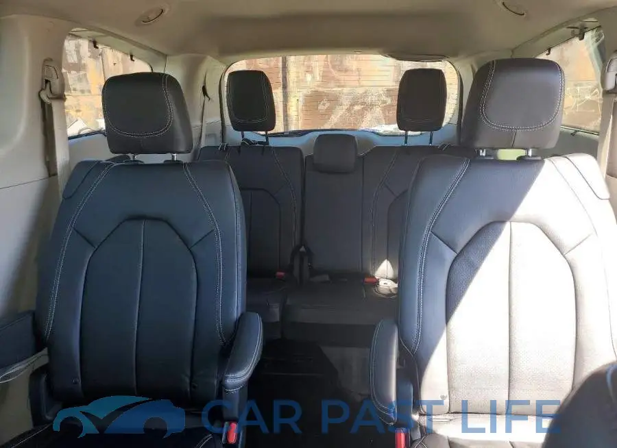 2C4RC1BG0NR149942# 10