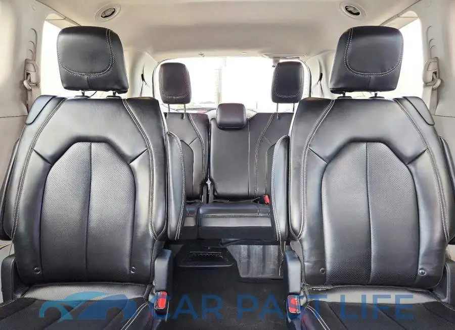 2C4RC1BG7RR125045# 10