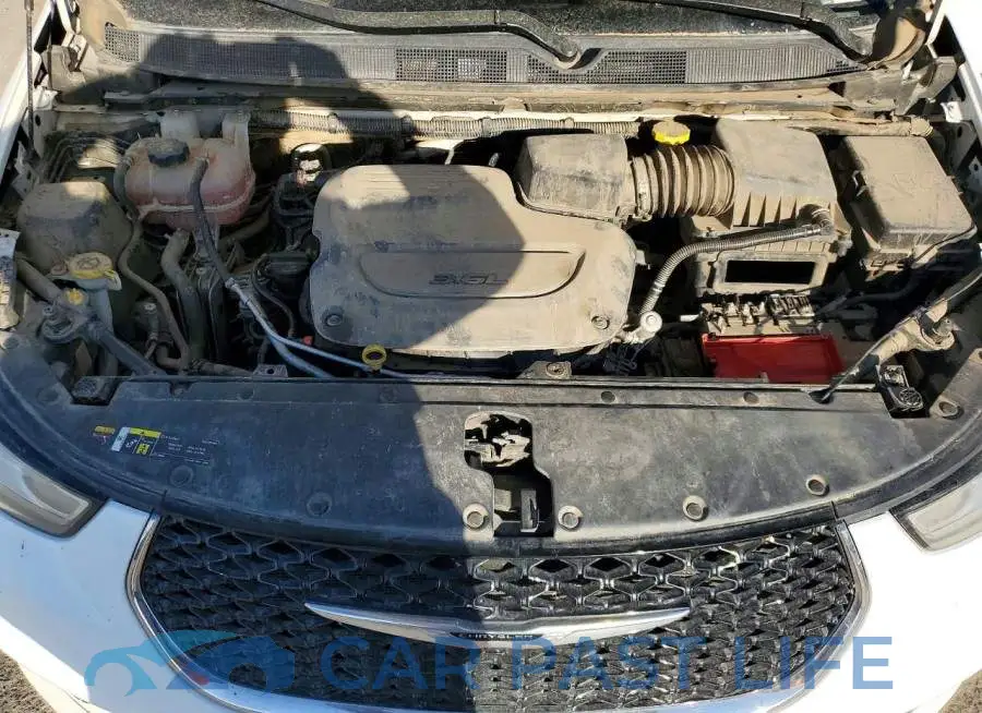 2C4RC1BGXNR111358# 12