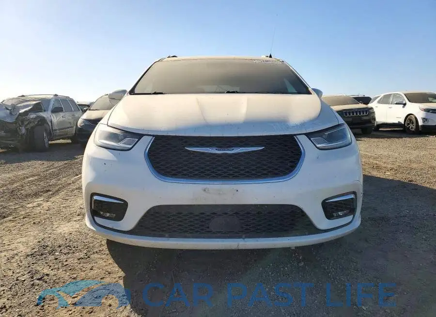 2C4RC1BGXNR111358# 5