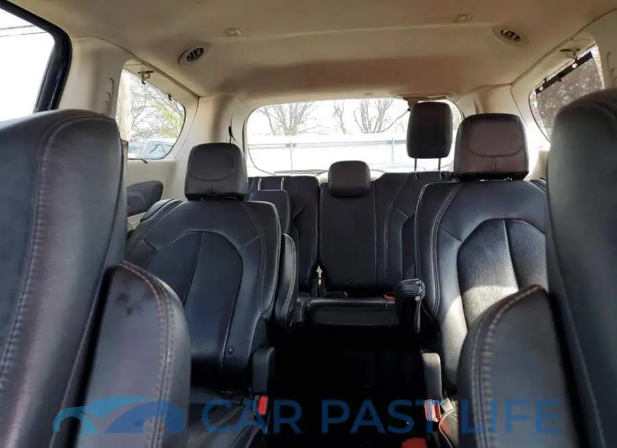 2C4RC1EG4HR579439# 10