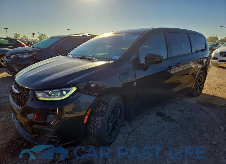 2C4RC1L77NR134935# 1