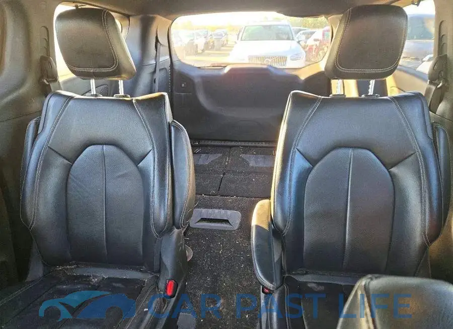 2C4RC1L77NR134935# 10