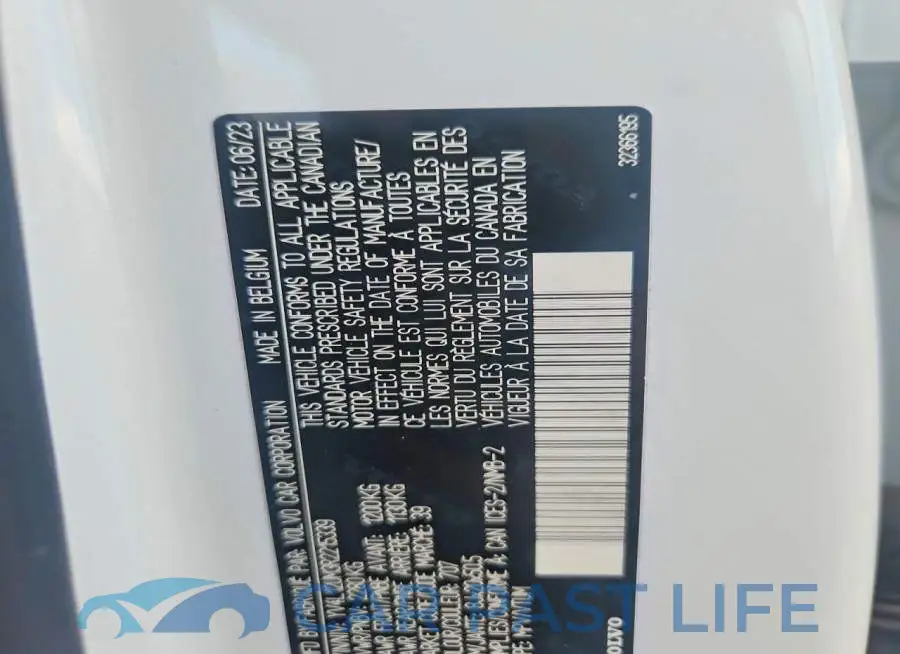 YV4L12UM3R2215339# 14