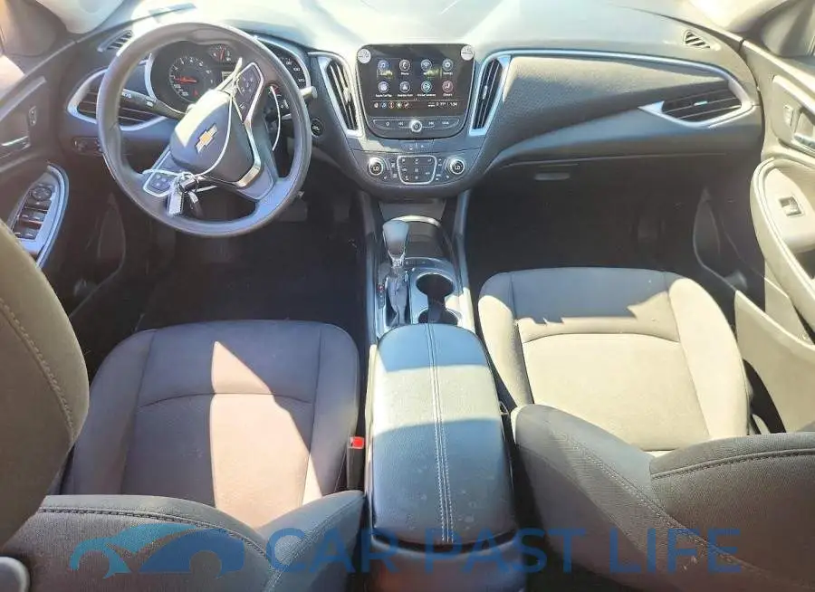 1G1ZD5ST2RF218010# 8