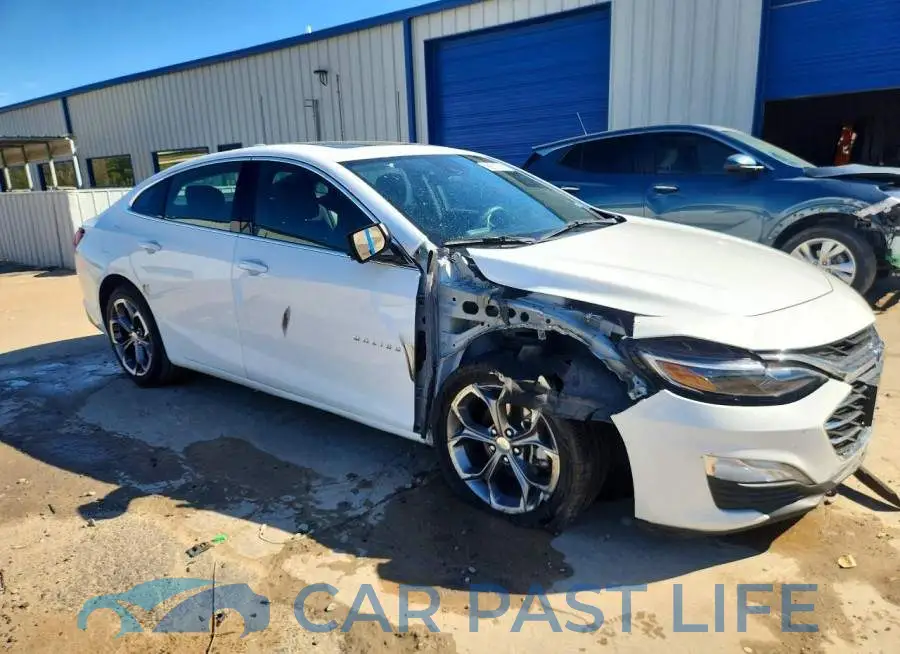 1G1ZD5ST2RF218010# 4