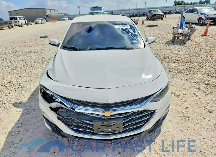 1G1ZD5ST5NF194893# 5