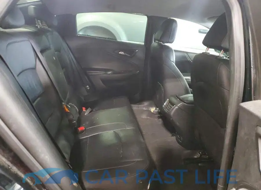 1G1ZD5ST9JF209826# 10