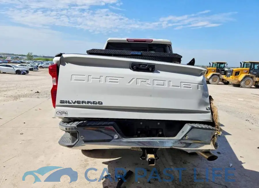 2GC4YNE72P1727801# 6