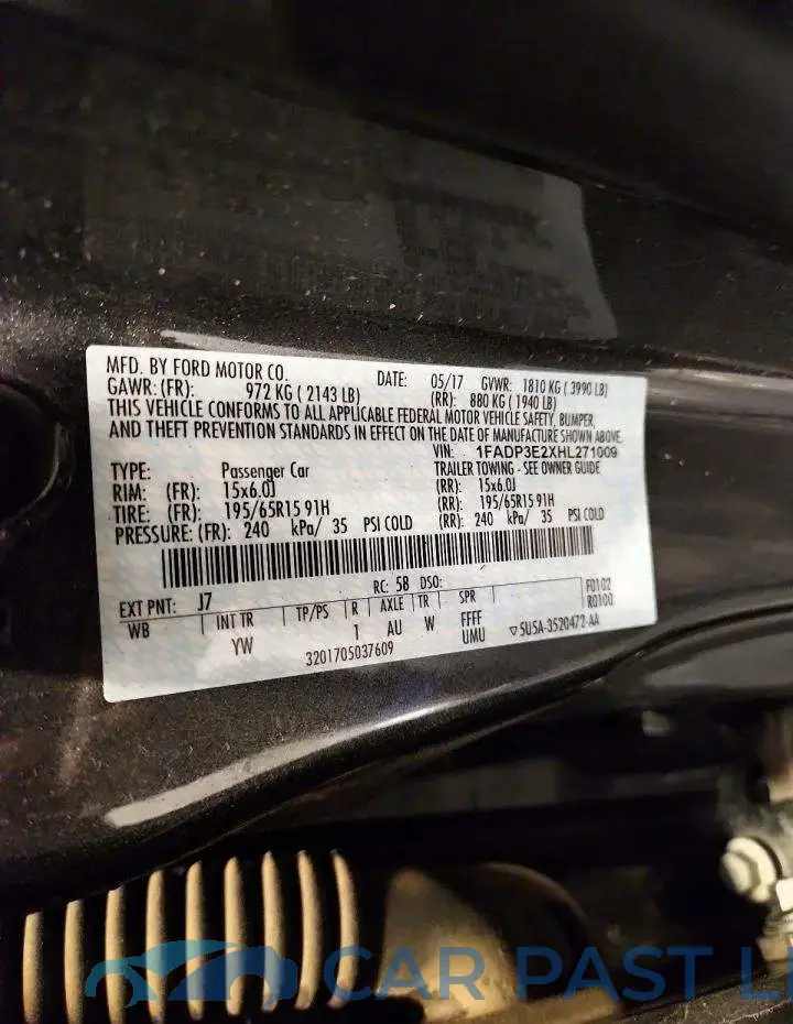 1FADP3E2XHL271009# 12