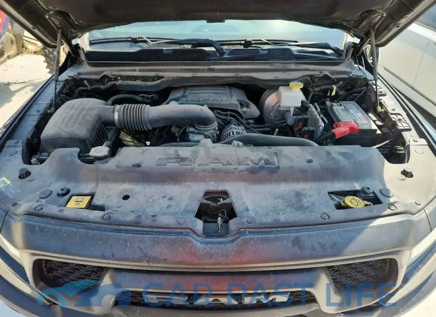 1C6SRFLT4LN138517# 11
