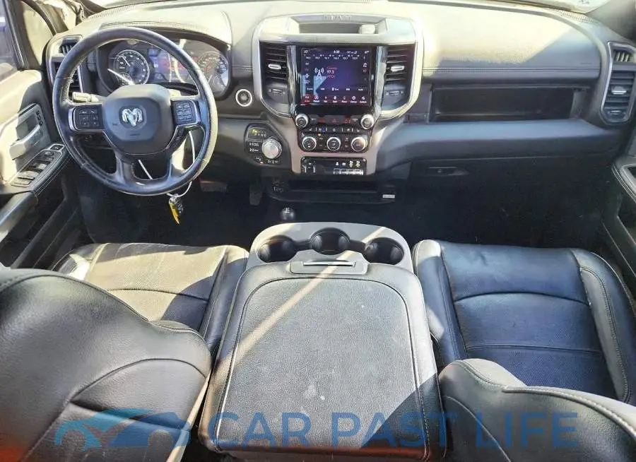 3C6TR5EJ8KG709184# 8