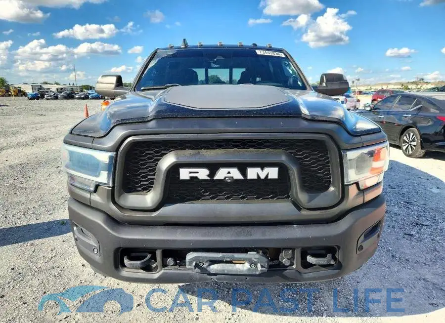3C6TR5EJ8KG709184# 5