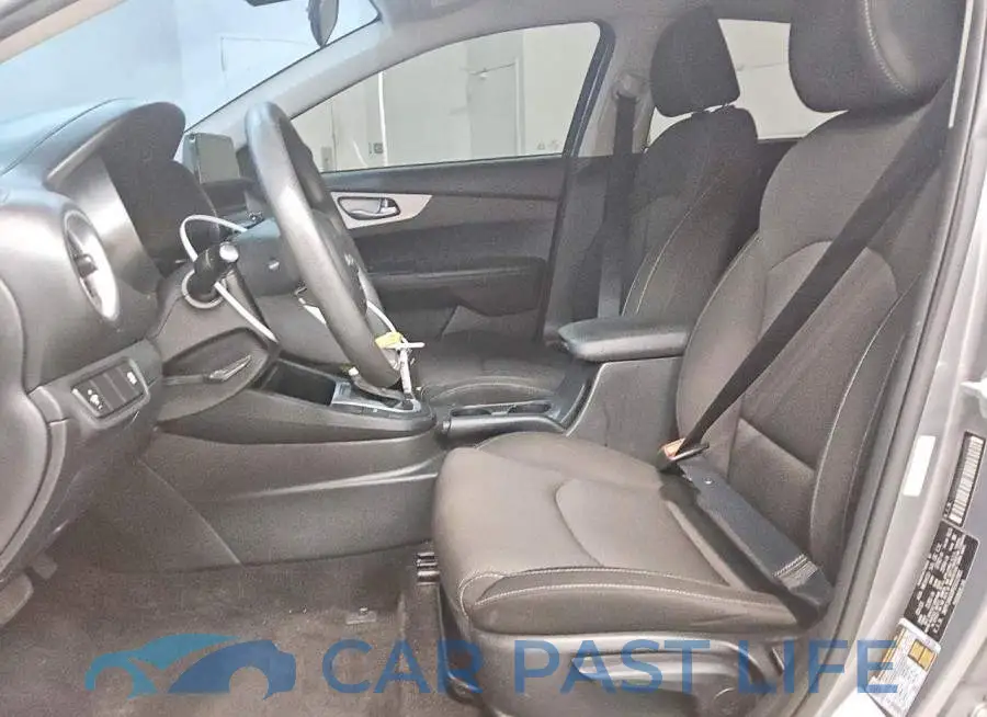 3KPF24AD0PE622385# 7