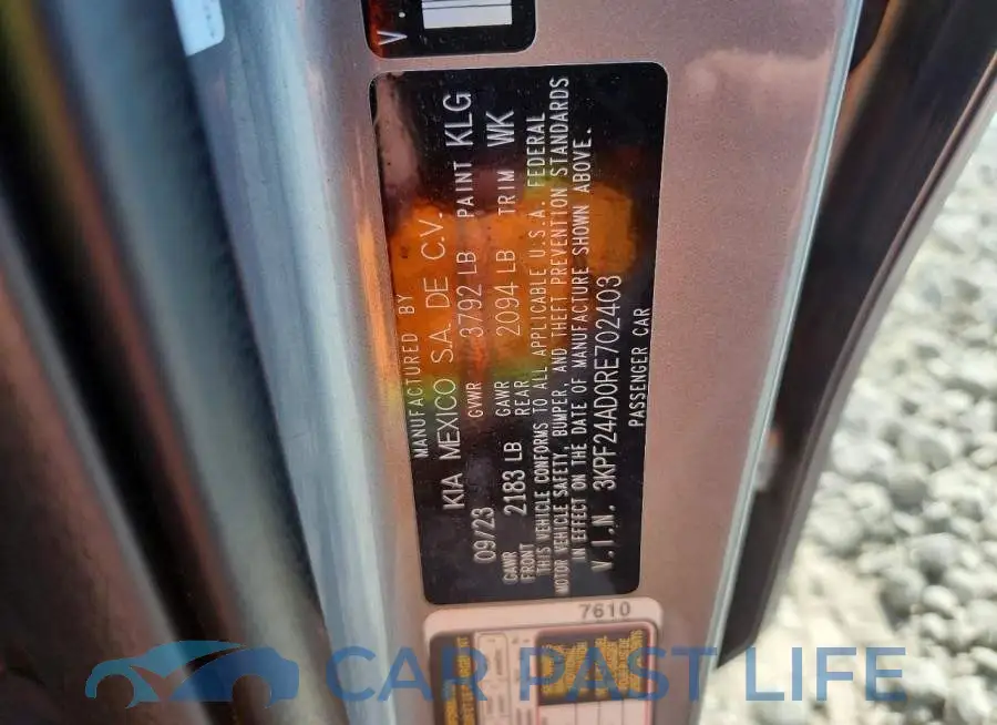 3KPF24AD0RE702403# 12