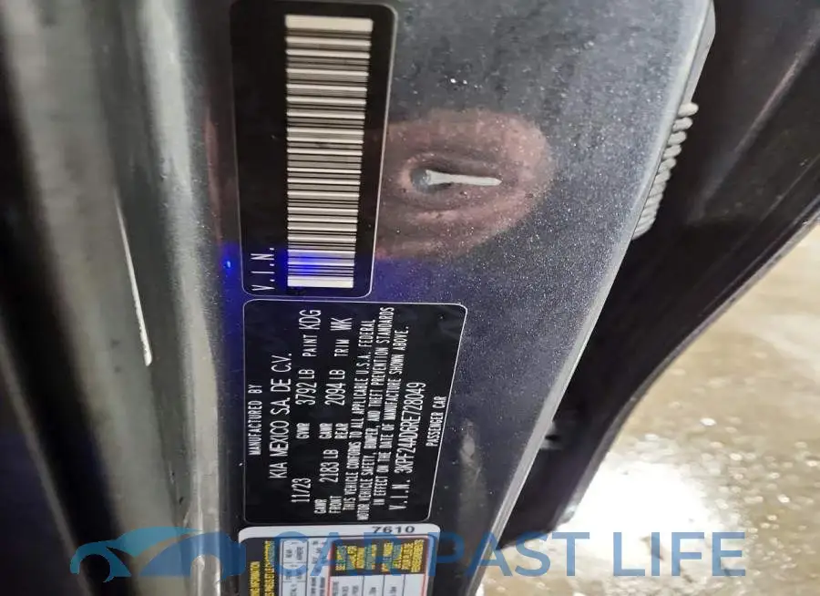 3KPF24AD6RE728049# 13