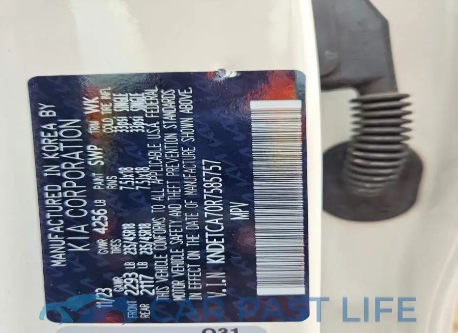 KNDETCA70R7585757# 13