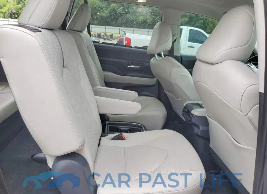 5TDAAAB52RS044382# 11