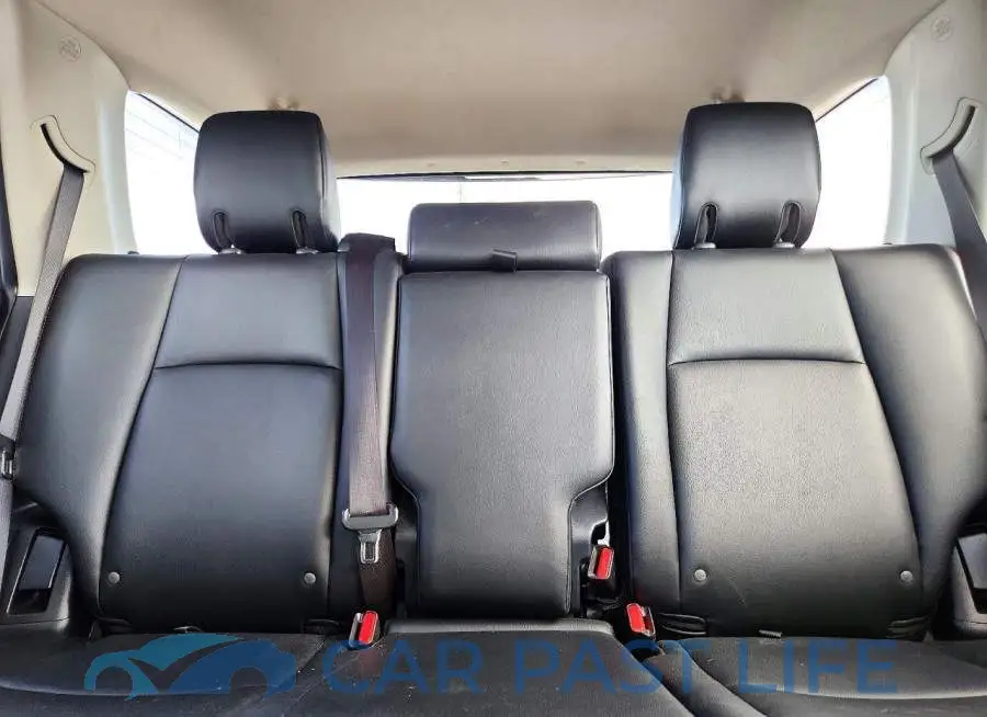 JTEBU5JR5J5516135# 10