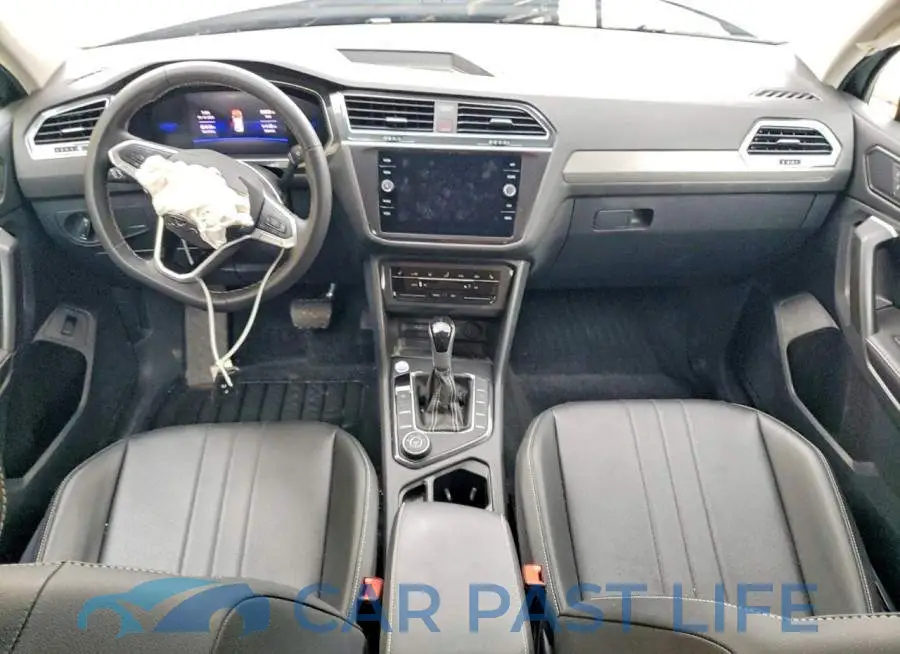 3VV2B7AX2RM138822# 8