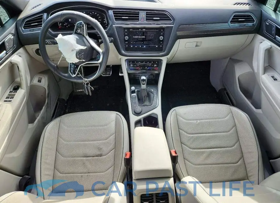 3VV4B7AX2RM018043# 8