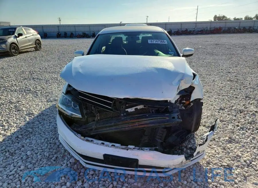 3VW2B7AJ2HM209507# 5