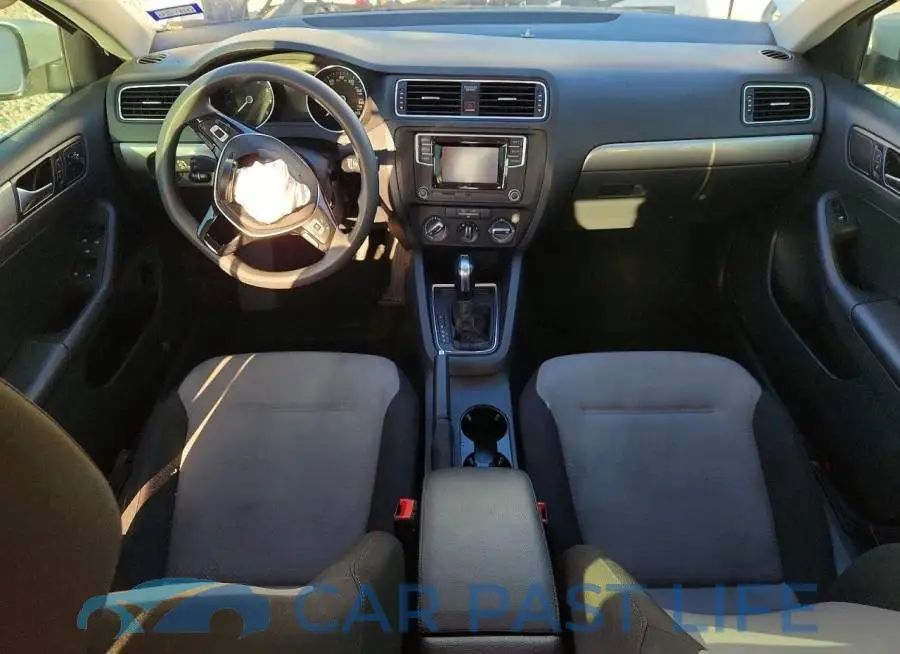 3VW2B7AJ2HM209507# 8