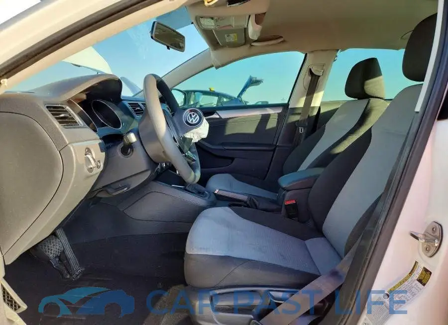 3VW2B7AJ2HM209507# 7