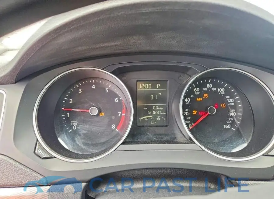 3VW2B7AJ4HM218645# 9