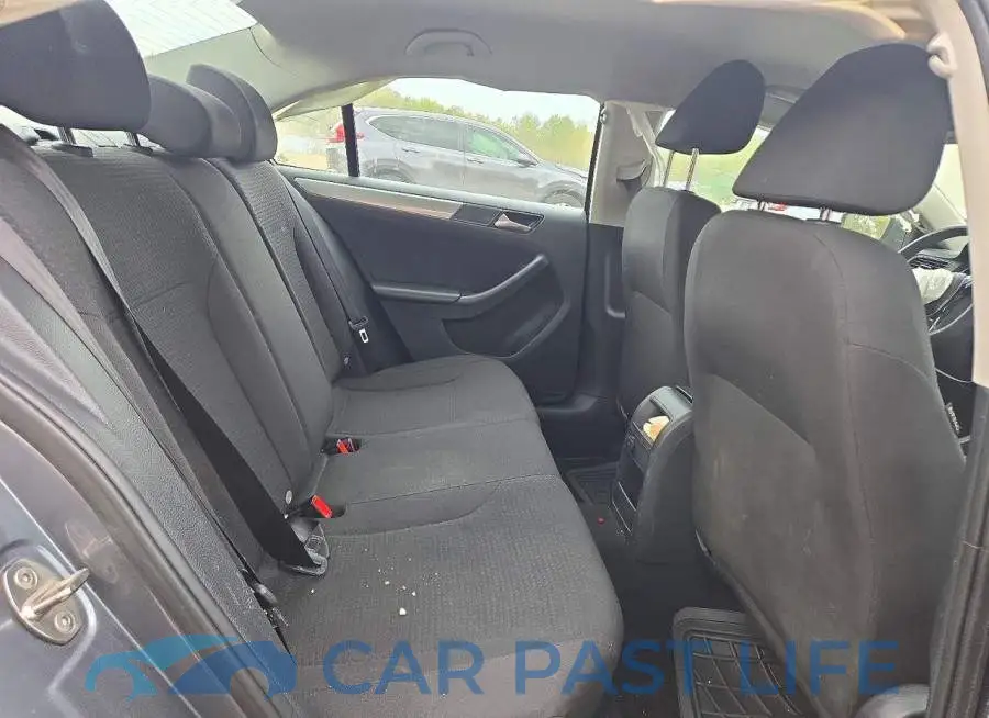 3VW2B7AJ8HM206854# 10