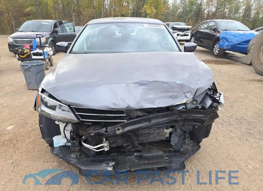 3VW2B7AJ8HM206854# 5