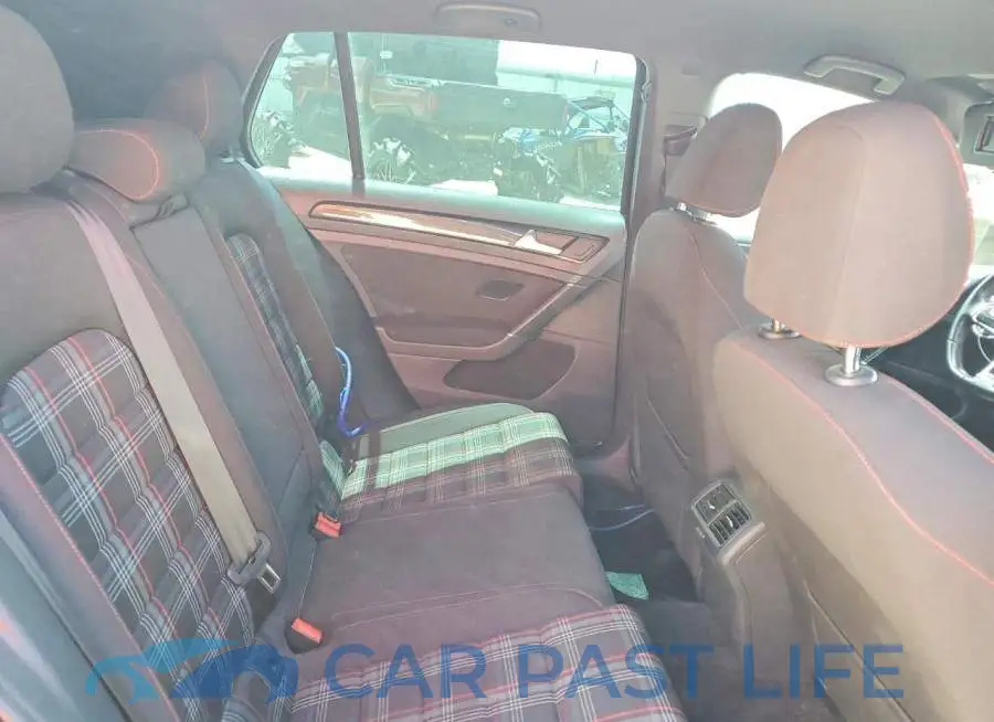 3VW4T7AU0HM071658# 10