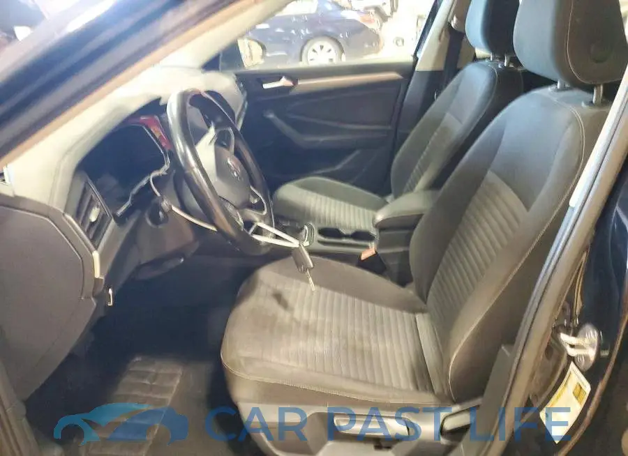 3VW5M7BU2RM010491# 7