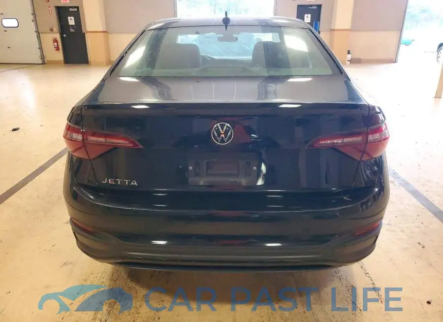3VW5M7BU2RM010491# 6