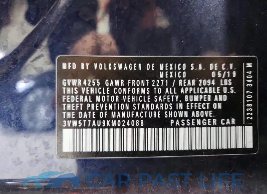 3VW5T7AU9KM024088# 12