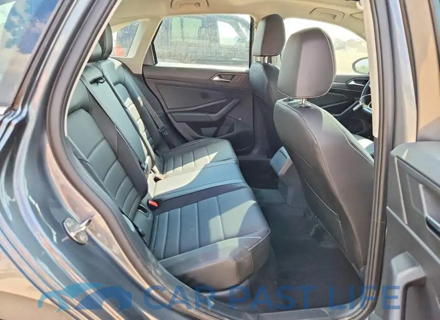 3VW7M7BU7RM068542# 10