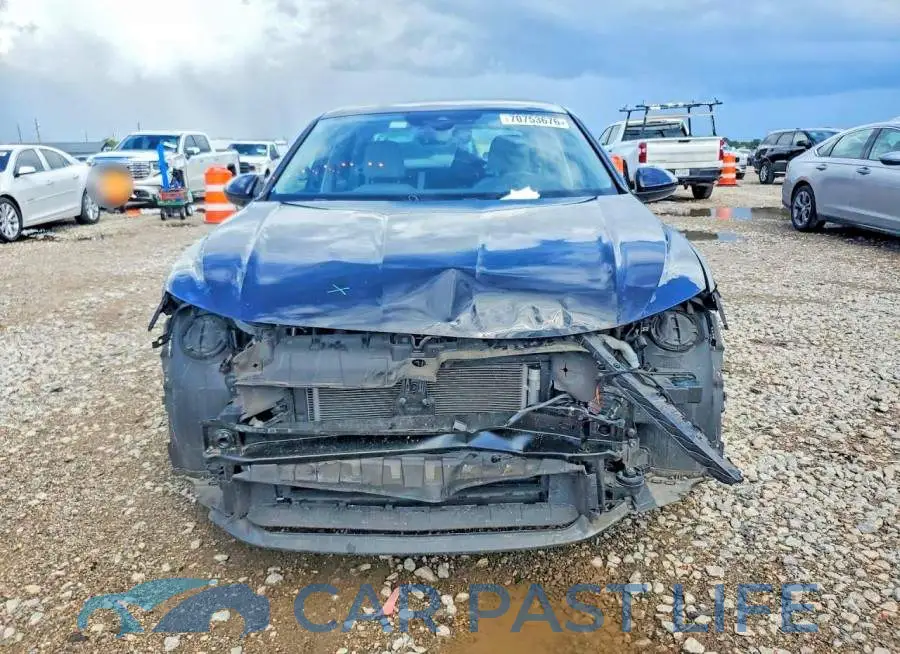3VW7M7BUXRM021201# 5